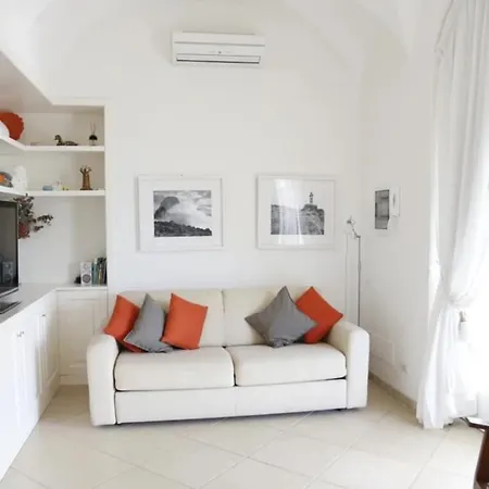 Casa Dei Nonni - * אנה קאפרי